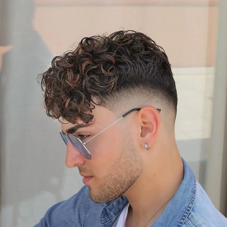 65+ Fade Haircuts for Curly Hair Men in 2025