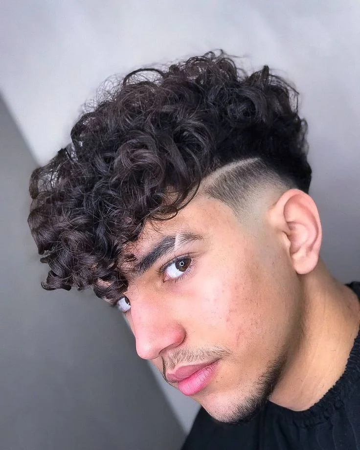 65+ Fade Haircuts for Curly Hair Men in 2025