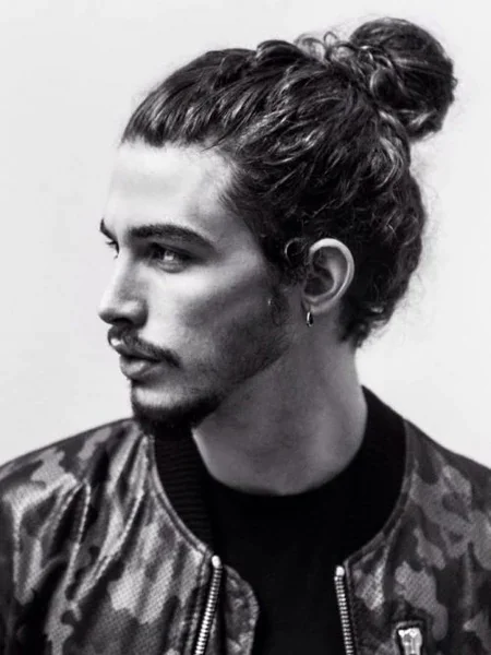30+ Haircuts for Curly Hair Men (Trendy & Easy Looks)
