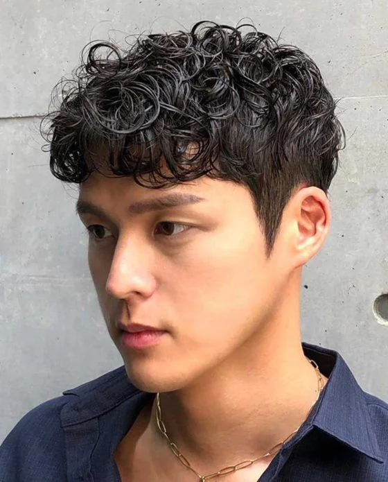 34 Natural Curly Hairstyles for Men That Look Effortless and Stylish in 2025