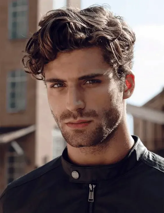34 Natural Curly Hairstyles for Men That Look Effortless and Stylish in 2025