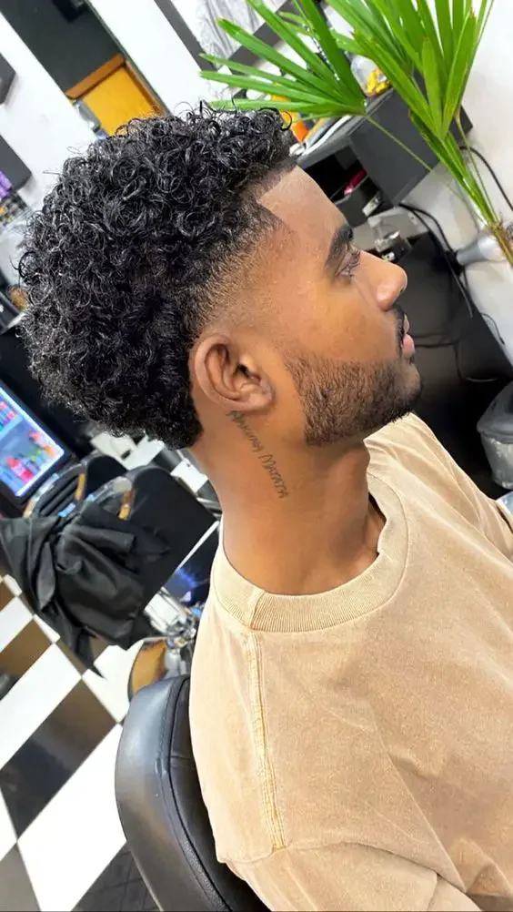 34 Natural Curly Hairstyles for Men That Look Effortless and Stylish in 2025