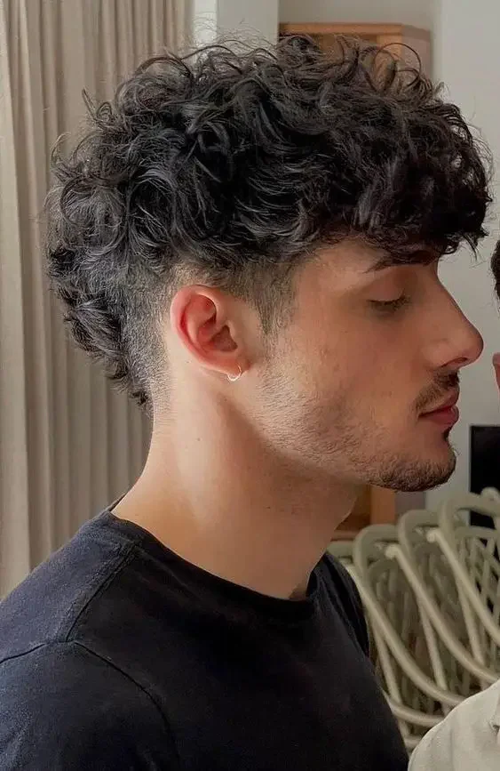 34 Natural Curly Hairstyles for Men That Look Effortless and Stylish in 2025