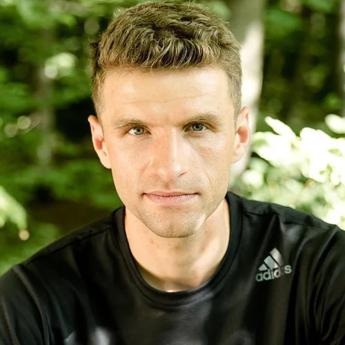 35+ Stylish Soccer Hairstyles for Men That Score Big in 2025