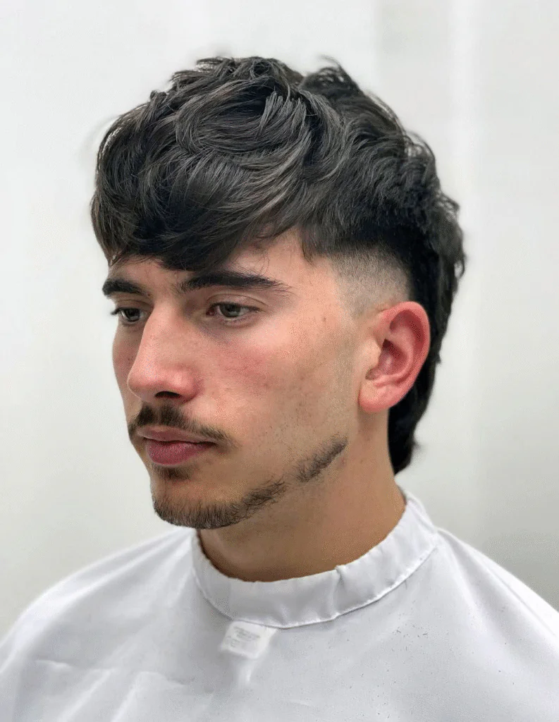 MID-LENGTH MULLET WITH LAYERS