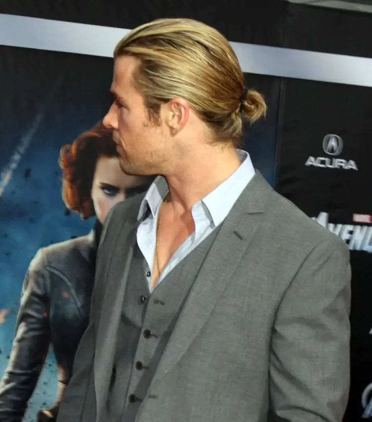 25 Chris Hemsworth Haircuts: The Ultimate Style Guide