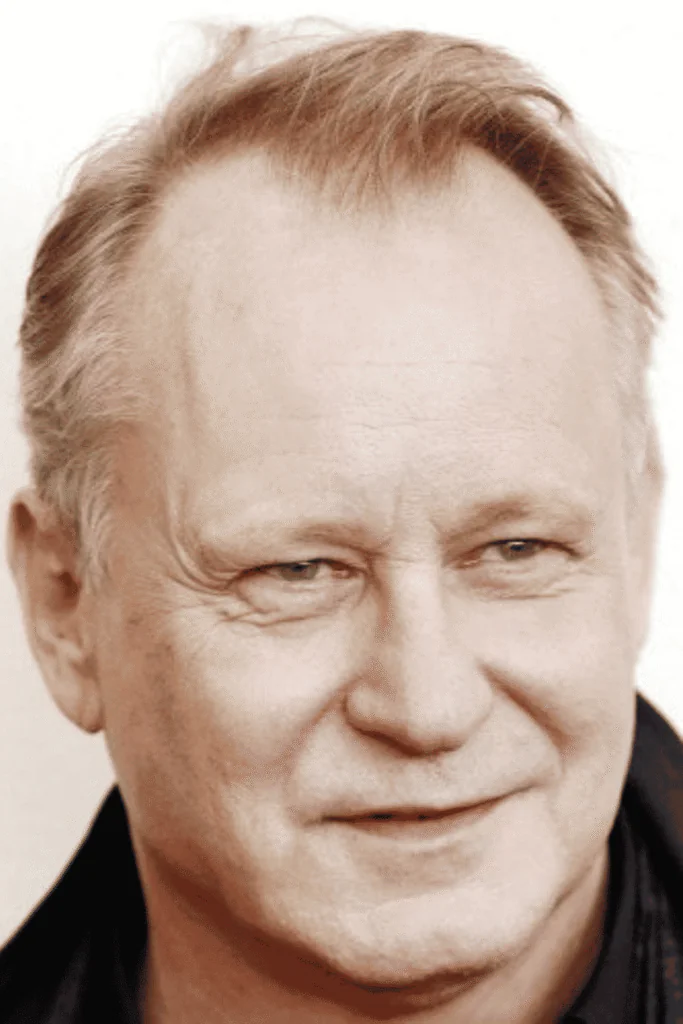 30 Hairstyles for Older Men with Thin Hair That Look Fresh and Modern