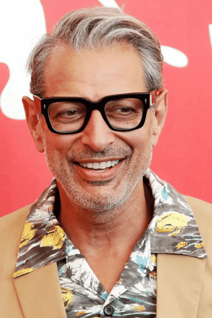 30 Hairstyles for Older Men with Thin Hair That Look Fresh and Modern