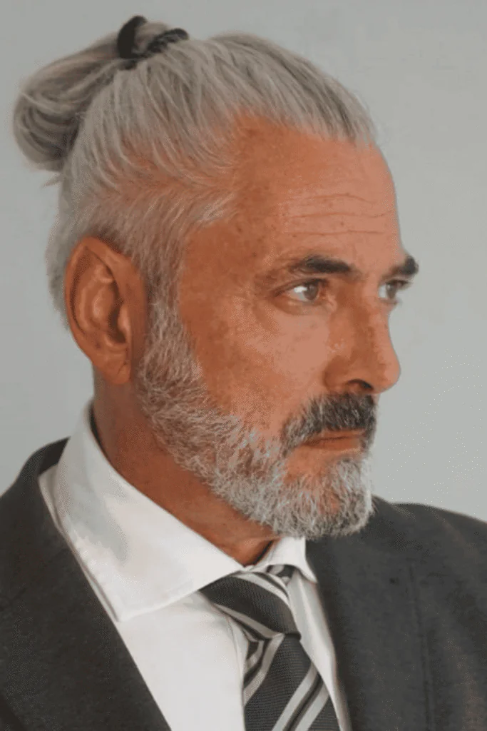 30 Hairstyles for Older Men with Thin Hair That Look Fresh and Modern