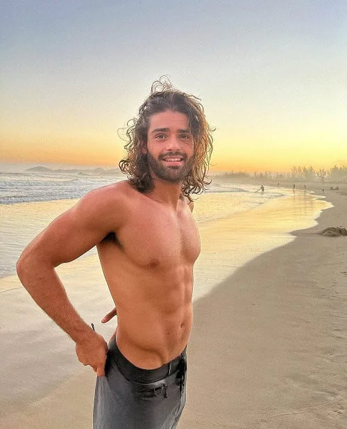 35 Surfer Hairstyles Men – Cool Ideas To Try In 2025